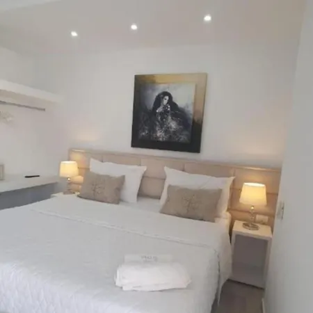 Ceko Hotel Sarande